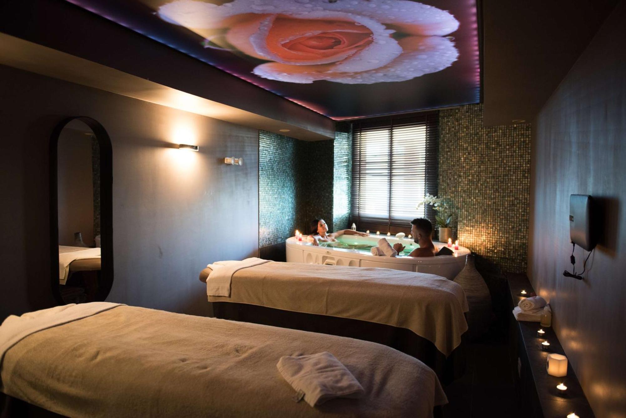 Grand Hôtel Les Flamants Roses Thalasso&Spa Canet Exterior foto